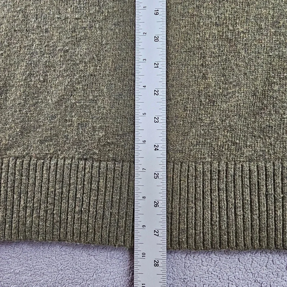 J.CREW Knitted Sweater Men's Large Mossy Green Lamb's Wool Long Sleeve Crew Neck - Picture 3 of 9